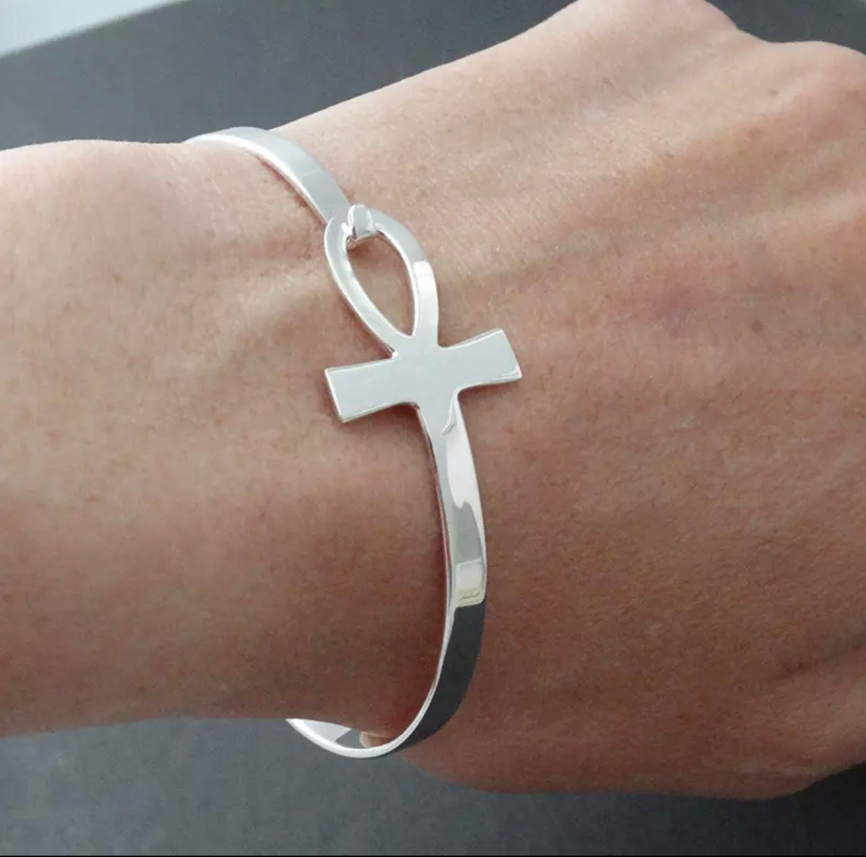 Ladies Ankh Bracelet