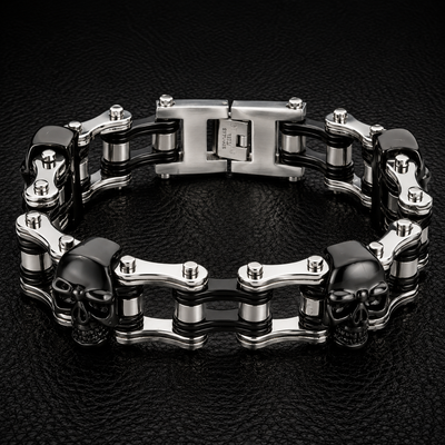 BLACK/SILVER WITH BLACK SKULL