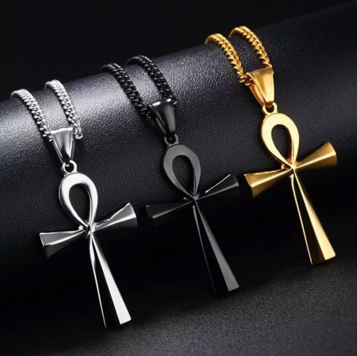 Ankh pendant and chain (medium)